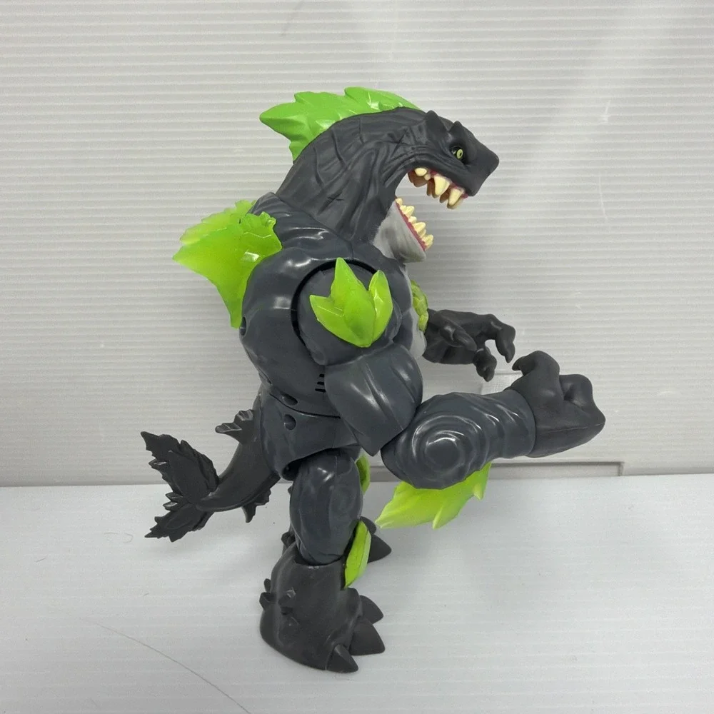 Beast Lab Shark Dino Beast Creator Action Figure Lights And Sound Moose